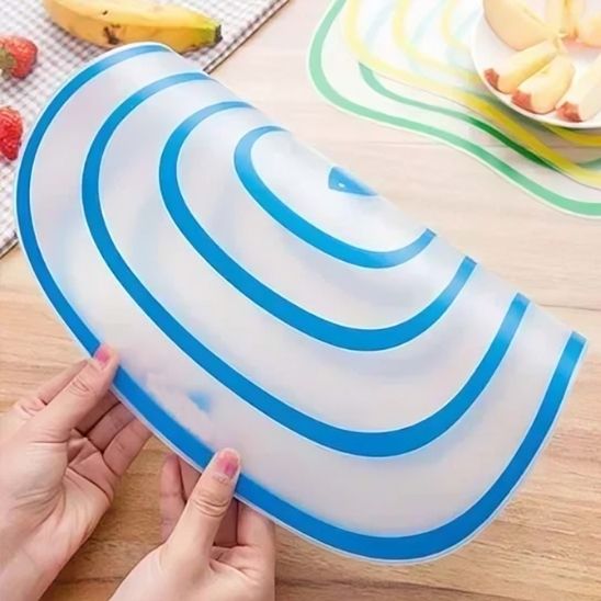 planche a decouper bleu plié