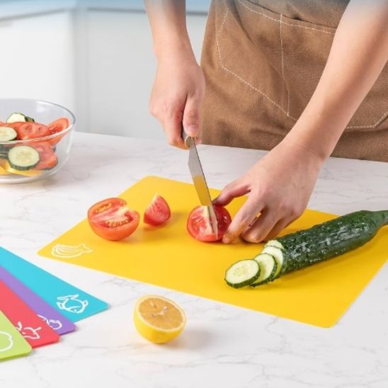 planche a decouper jaune tomate