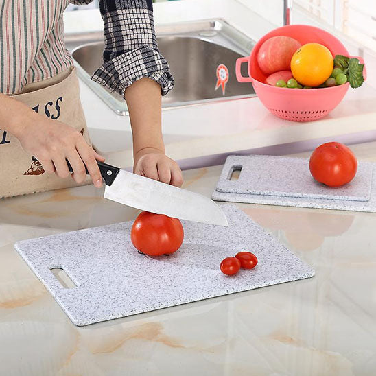 planche decouper gris tomate